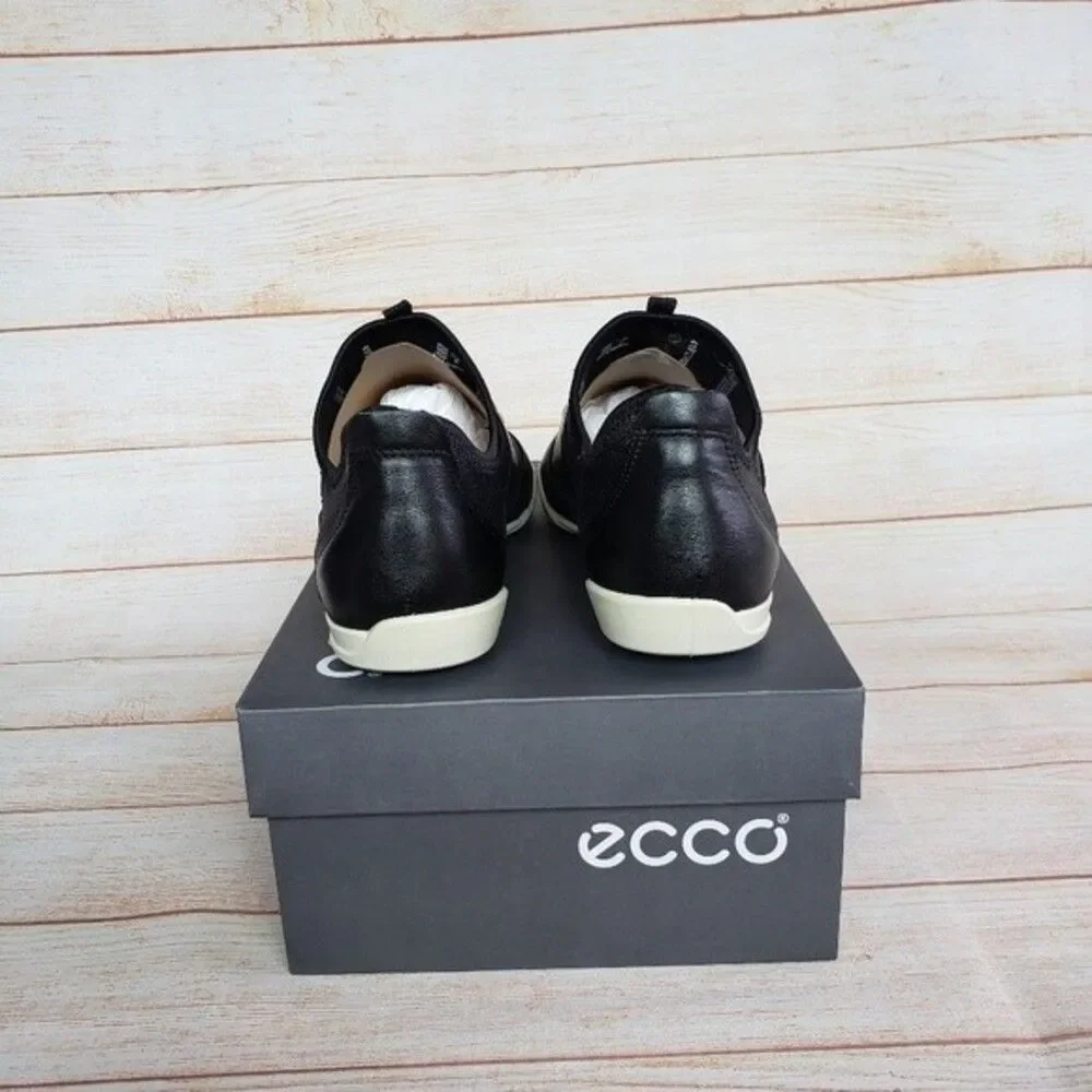 ECCO Women's Bluma Casual Walking Comfortable Sneakers Shoes in Black/White